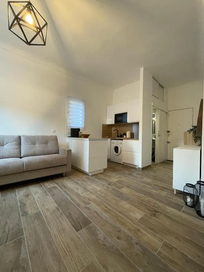 Monaco Cosy Studio location